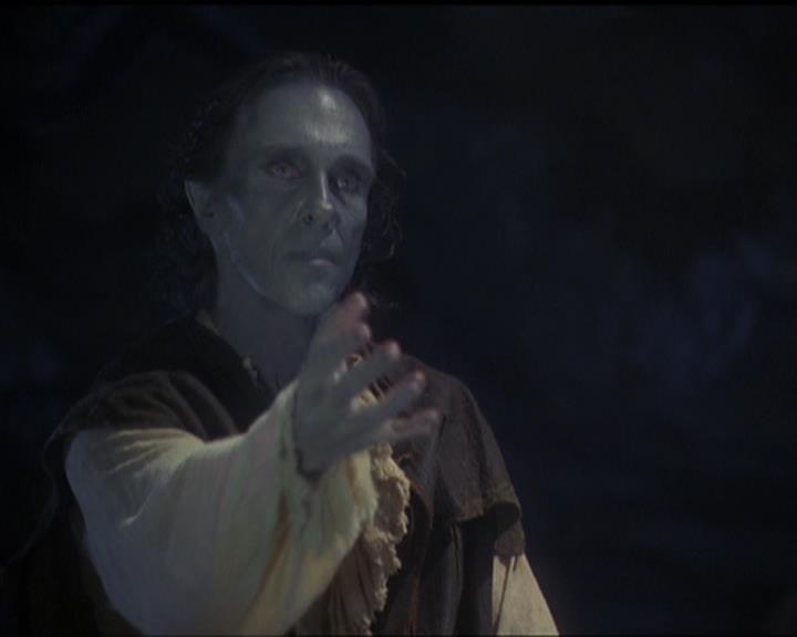 Charmed-Online_dot_net-5x02AWitchsTailPart2-1824.jpg Charmed-Online_dot_net-5x02AWitchsTailPart2-1824.jpg