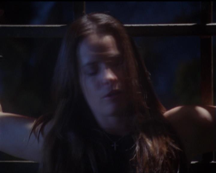 Charmed-Online_dot_net-5x02AWitchsTailPart2-1832.jpg Charmed-Online_dot_net-5x02AWitchsTailPart2-1832.jpg