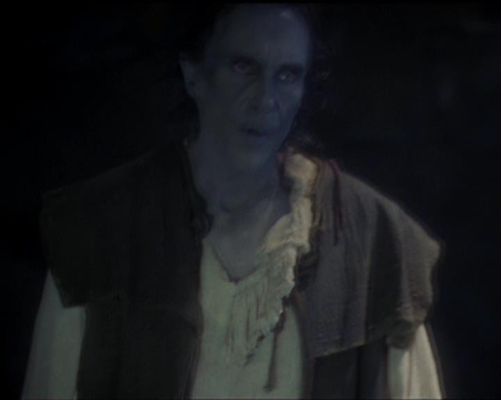 Charmed-Online_dot_net-5x02AWitchsTailPart2-1840.jpg Charmed-Online_dot_net-5x02AWitchsTailPart2-1840.jpg