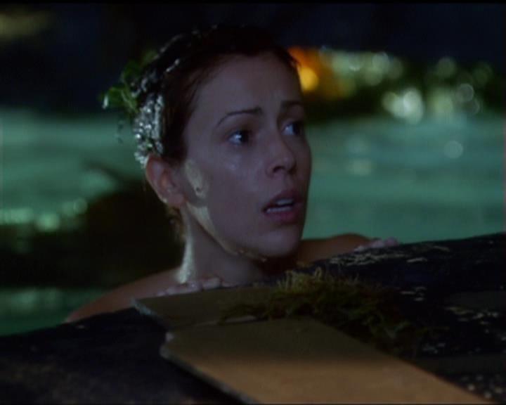 Charmed-Online_dot_net-5x02AWitchsTailPart2-2011.jpg Charmed-Online_dot_net-5x02AWitchsTailPart2-2011.jpg
