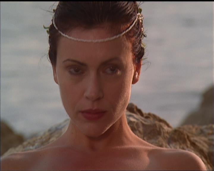 Charmed-Online_dot_net-5x02AWitchsTailPart2-2206.jpg Charmed-Online_dot_net-5x02AWitchsTailPart2-2206.jpg