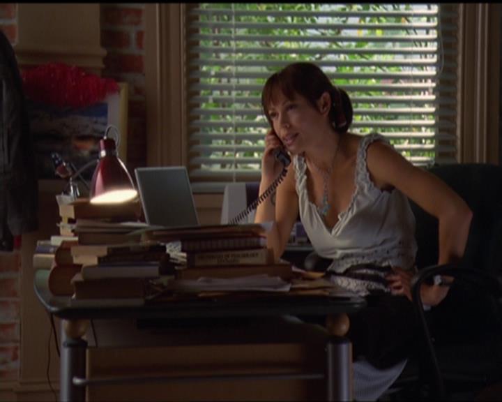 Charmed-Online_dot_net-5x03SirensSong0127.jpg Charmed-Online_dot_net-5x03SirensSong0127.jpg