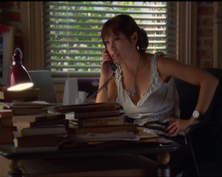Charmed-Online_dot_net-5x03SirensSong0132.jpg Charmed-Online_dot_net-5x03SirensSong0132.jpg