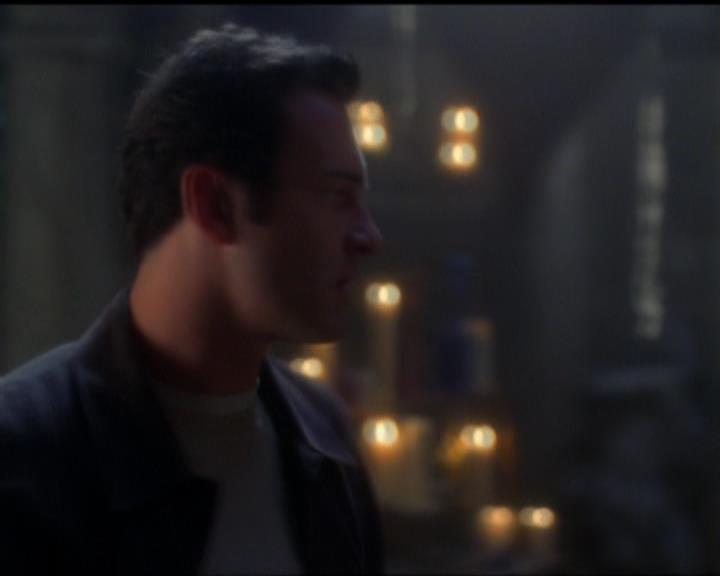 Charmed-Online_dot_net-5x03SirensSong1695.jpg Charmed-Online_dot_net-5x03SirensSong1695.jpg