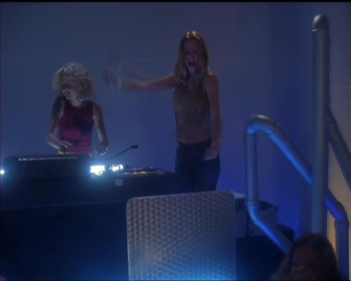 Charmed-Online-dot-net_5x05WitchesInTights0014.jpg Charmed-Online-dot-net_5x05WitchesInTights0014.jpg