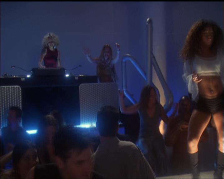 Charmed-Online-dot-net_5x05WitchesInTights0018.jpg Charmed-Online-dot-net_5x05WitchesInTights0018.jpg