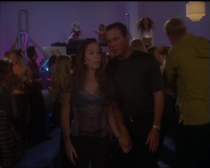 Charmed-Online-dot-net_5x05WitchesInTights0042.jpg Charmed-Online-dot-net_5x05WitchesInTights0042.jpg