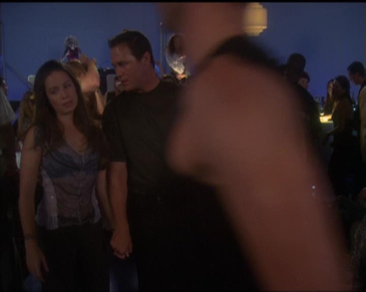 Charmed-Online-dot-net_5x05WitchesInTights0048.jpg