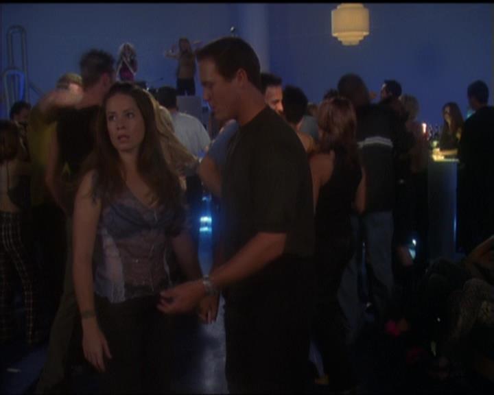 Charmed-Online-dot-net_5x05WitchesInTights0051.jpg