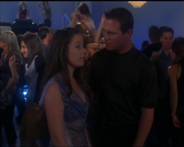 Charmed-Online-dot-net_5x05WitchesInTights0054.jpg