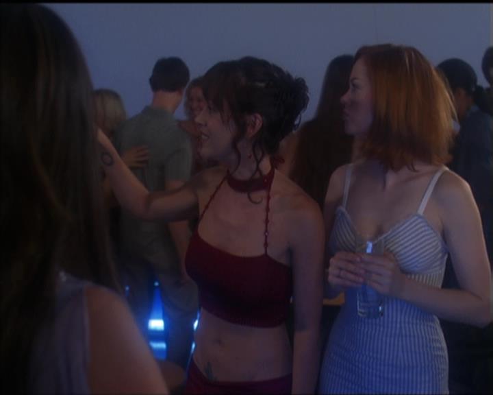 Charmed-Online-dot-net_5x05WitchesInTights0117.jpg