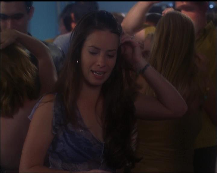 Charmed-Online-dot-net_5x05WitchesInTights0123.jpg Charmed-Online-dot-net_5x05WitchesInTights0123.jpg