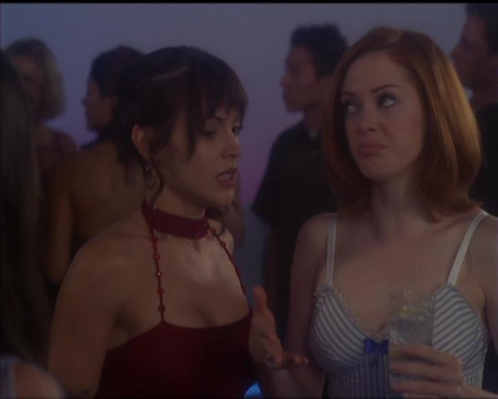 Charmed-Online-dot-net_5x05WitchesInTights0131.jpg