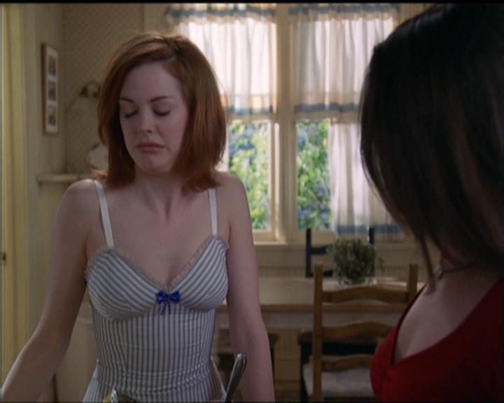 Charmed-Online-dot-net_5x05WitchesInTights0477.jpg
