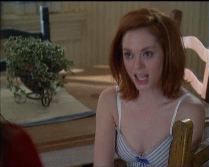 Charmed-Online-dot-net_5x05WitchesInTights0508.jpg