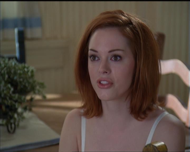 Charmed-Online-dot-net_5x05WitchesInTights0535.jpg