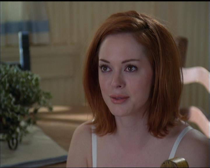 Charmed-Online-dot-net_5x05WitchesInTights0538.jpg