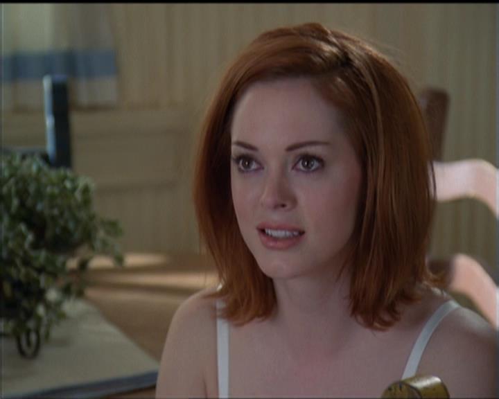 Charmed-Online-dot-net_5x05WitchesInTights0539.jpg