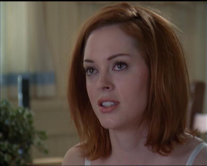 Charmed-Online-dot-net_5x05WitchesInTights0575.jpg