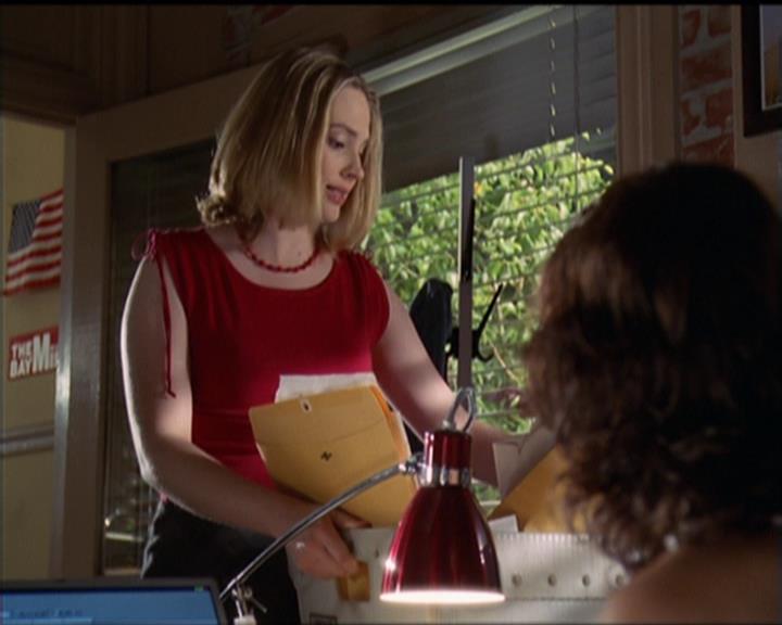 Charmed-Online-dot-net_5x05WitchesInTights0794.jpg