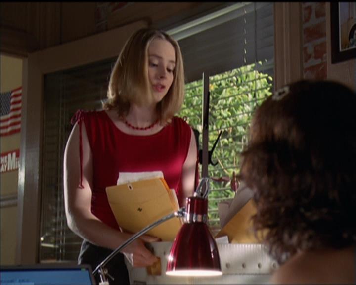 Charmed-Online-dot-net_5x05WitchesInTights0799.jpg