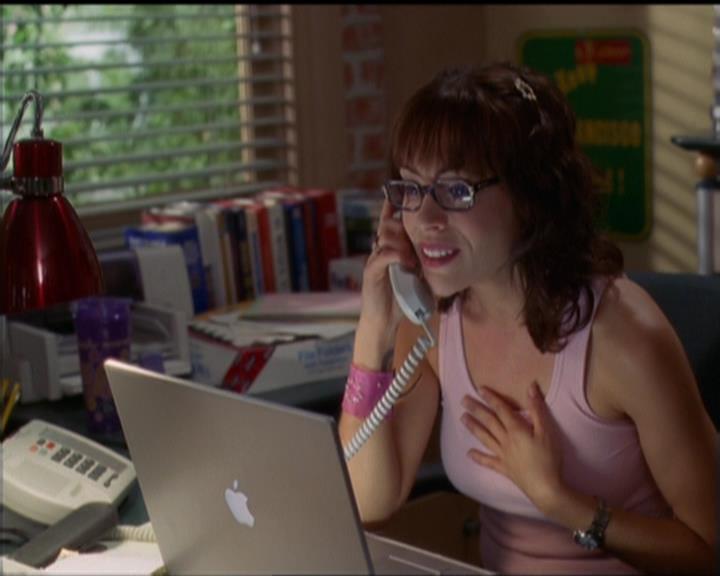 Charmed-Online-dot-net_5x05WitchesInTights0836.jpg