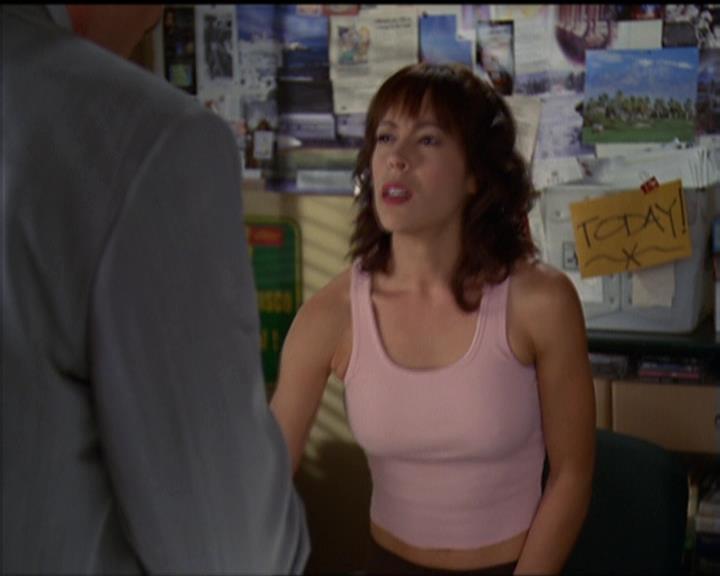 Charmed-Online-dot-net_5x05WitchesInTights0869.jpg