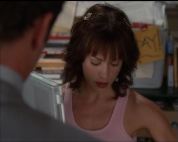 Charmed-Online-dot-net_5x05WitchesInTights0881.jpg