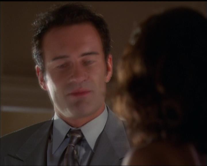 Charmed-Online-dot-net_5x05WitchesInTights0884.jpg
