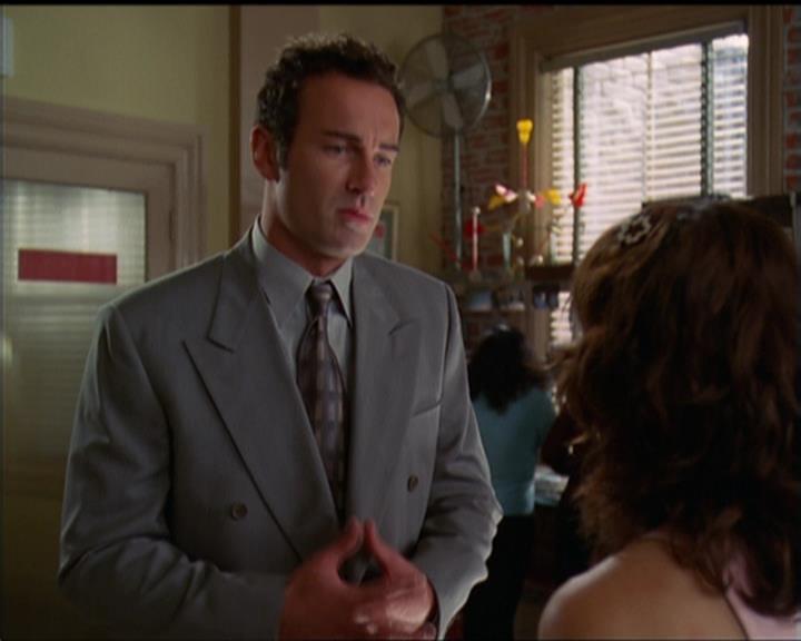 Charmed-Online-dot-net_5x05WitchesInTights0906.jpg
