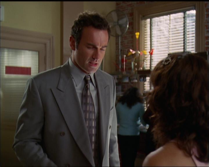 Charmed-Online-dot-net_5x05WitchesInTights0908.jpg
