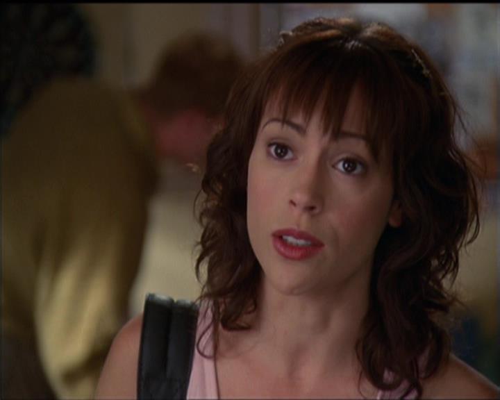 Charmed-Online-dot-net_5x05WitchesInTights0927.jpg