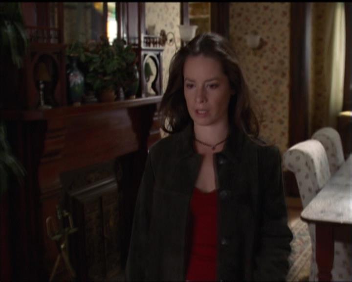 Charmed-Online-dot-net_5x05WitchesInTights1042.jpg
