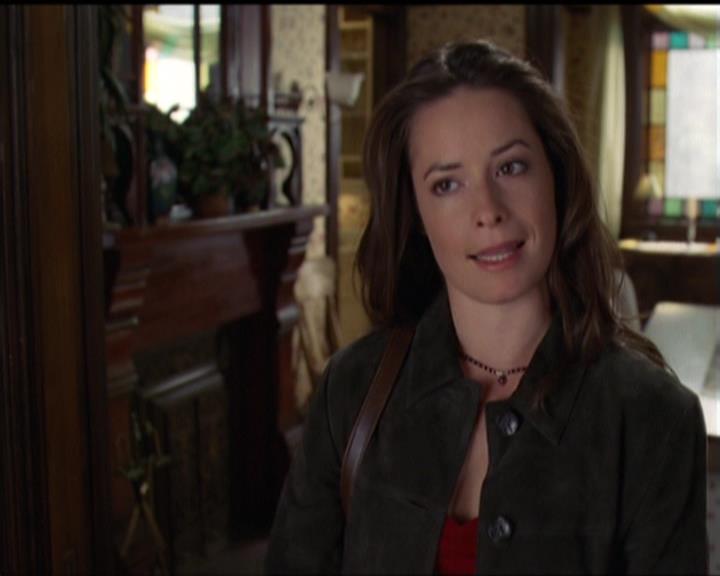 Charmed-Online-dot-net_5x05WitchesInTights1074.jpg