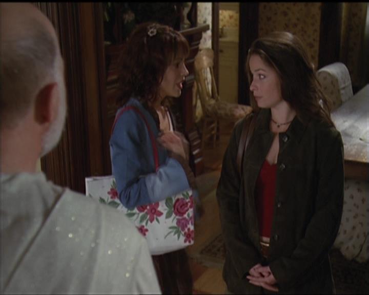 Charmed-Online-dot-net_5x05WitchesInTights1102.jpg