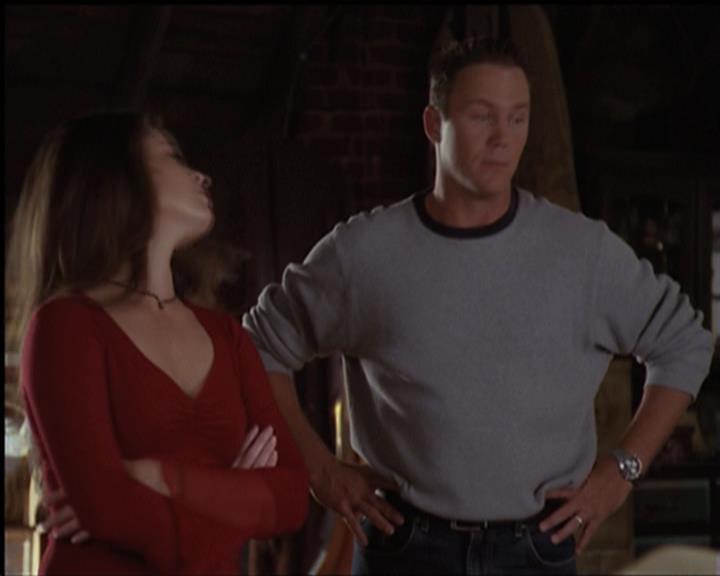 Charmed-Online-dot-net_5x05WitchesInTights1177.jpg