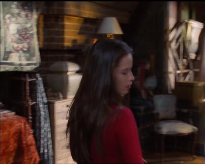 Charmed-Online-dot-net_5x05WitchesInTights1186.jpg