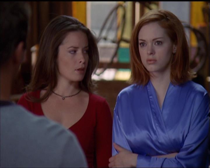 Charmed-Online-dot-net_5x05WitchesInTights1204.jpg