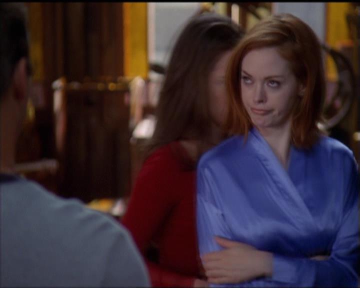 Charmed-Online-dot-net_5x05WitchesInTights1233.jpg