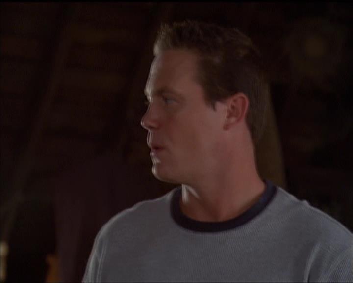 Charmed-Online-dot-net_5x05WitchesInTights1235.jpg