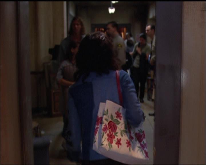 Charmed-Online-dot-net_5x05WitchesInTights1303.jpg Charmed-Online-dot-net_5x05WitchesInTights1303.jpg