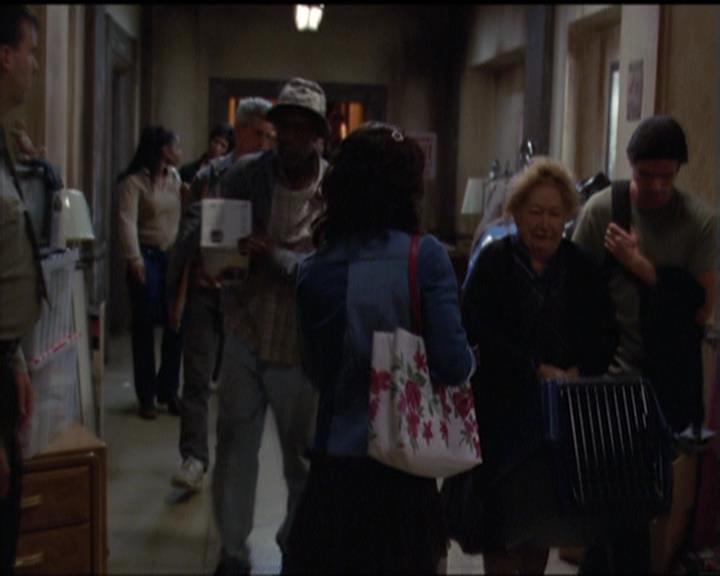 Charmed-Online-dot-net_5x05WitchesInTights1307.jpg Charmed-Online-dot-net_5x05WitchesInTights1307.jpg