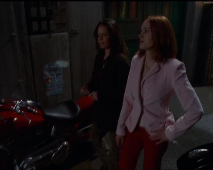 Charmed-Online-dot-net_5x05WitchesInTights1379.jpg