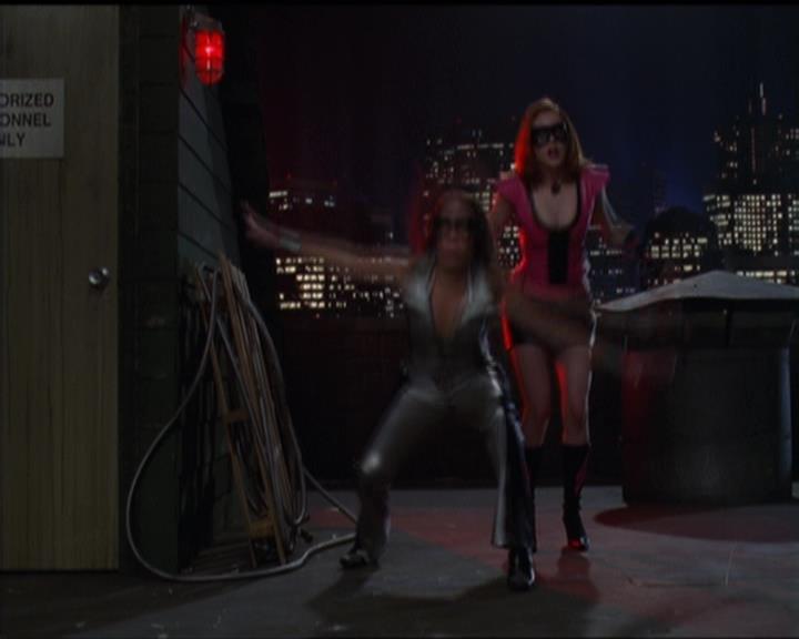 Charmed-Online-dot-net_5x05WitchesInTights1391.jpg Charmed-Online-dot-net_5x05WitchesInTights1391.jpg