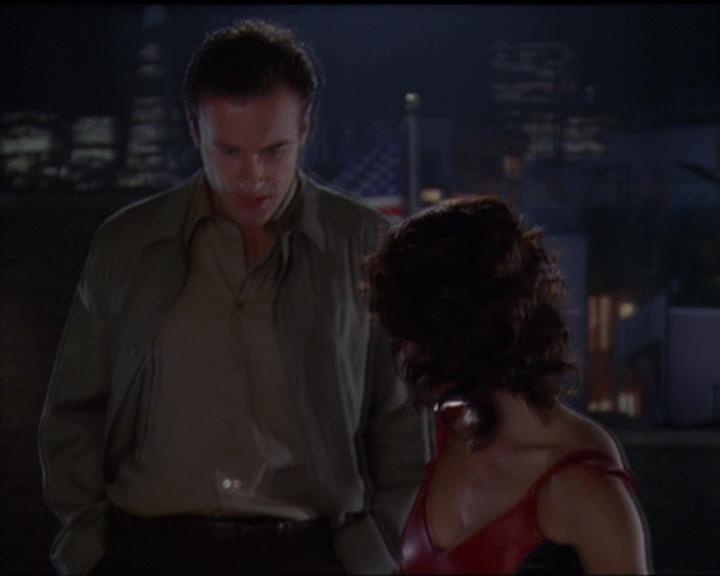 Charmed-Online-dot-net_5x05WitchesInTights1464.jpg
