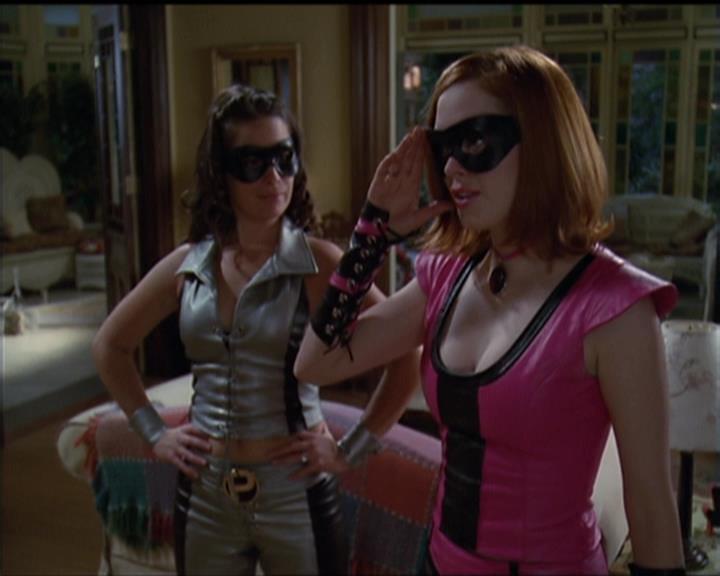 Charmed-Online-dot-net_5x05WitchesInTights1543.jpg