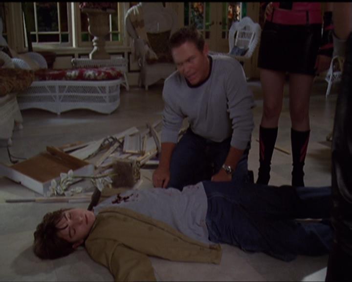 Charmed-Online-dot-net_5x05WitchesInTights1646.jpg Charmed-Online-dot-net_5x05WitchesInTights1646.jpg