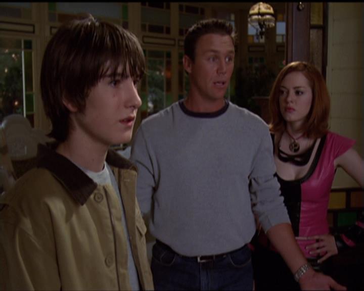 Charmed-Online-dot-net_5x05WitchesInTights1740.jpg
