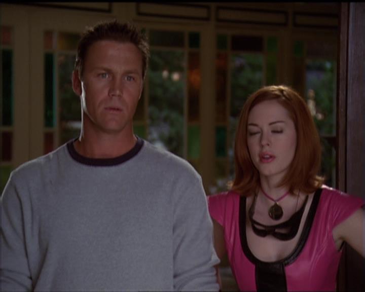 Charmed-Online-dot-net_5x05WitchesInTights1743.jpg