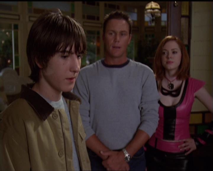 Charmed-Online-dot-net_5x05WitchesInTights1749.jpg